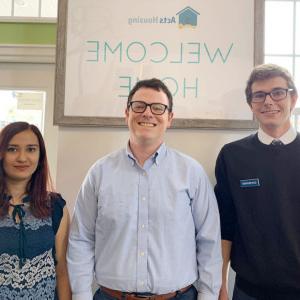 Belmark Associates Quin Brunner ’21 (far left) and Salma Mohammad Ali’21 (far right), surveyed and collected data on Beloit neighborhoods as part of a partnership with ACTS Housing. The organization is turning renters into homeowners.
